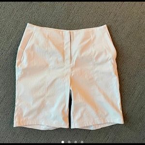 Lululemon Size 6 Khaki Shorts